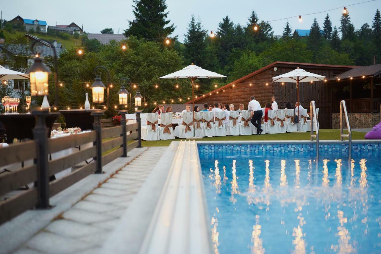 Graal Resort Bukovel Eksteriør bilde